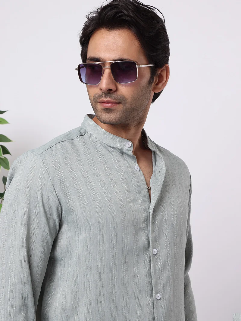 مانياك Maniac Mens Solid Chinese Collar Full Sleeve Soft Twill Fabric Pista Shirt